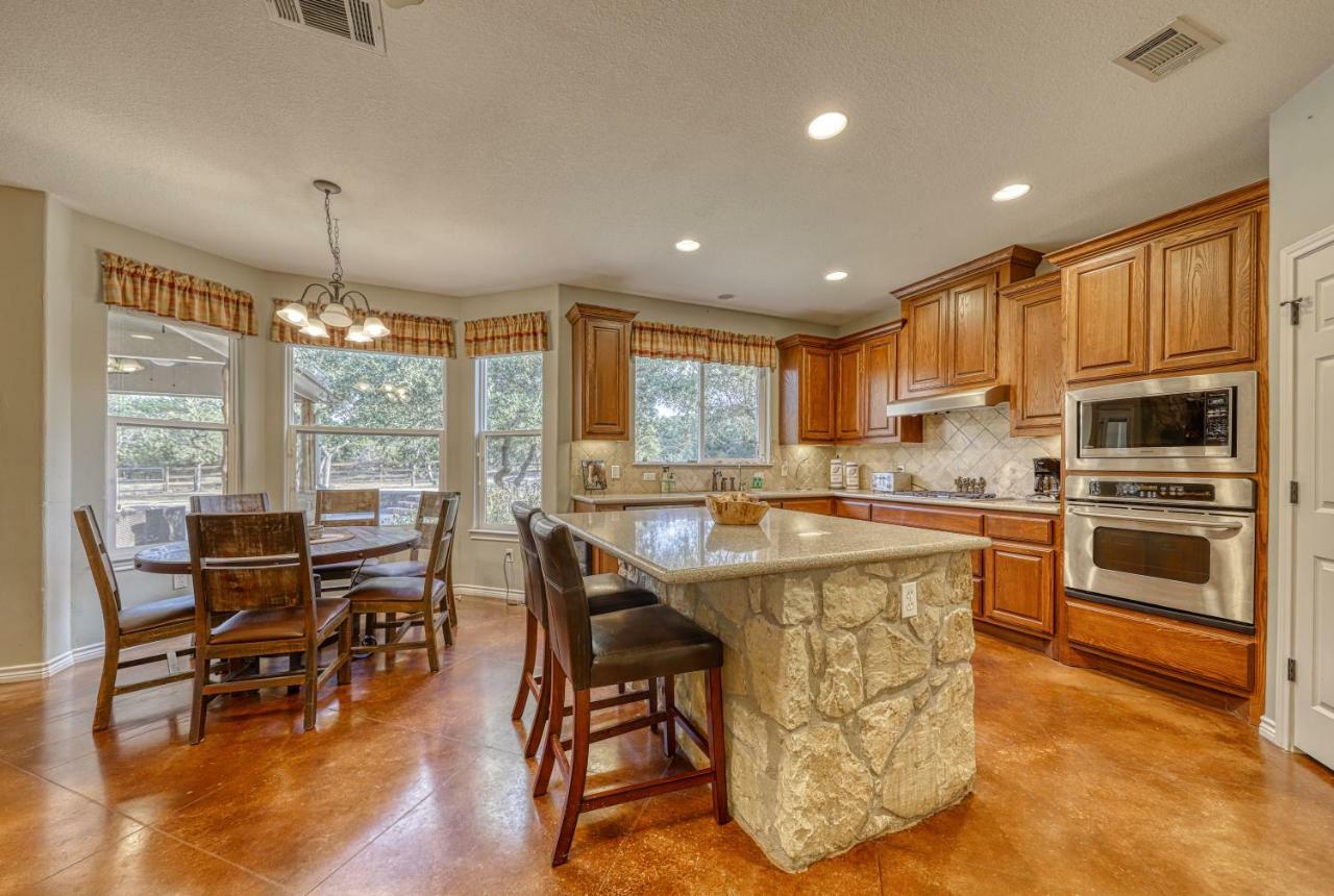 River Mountain Retreat Wimberley Exterior photo