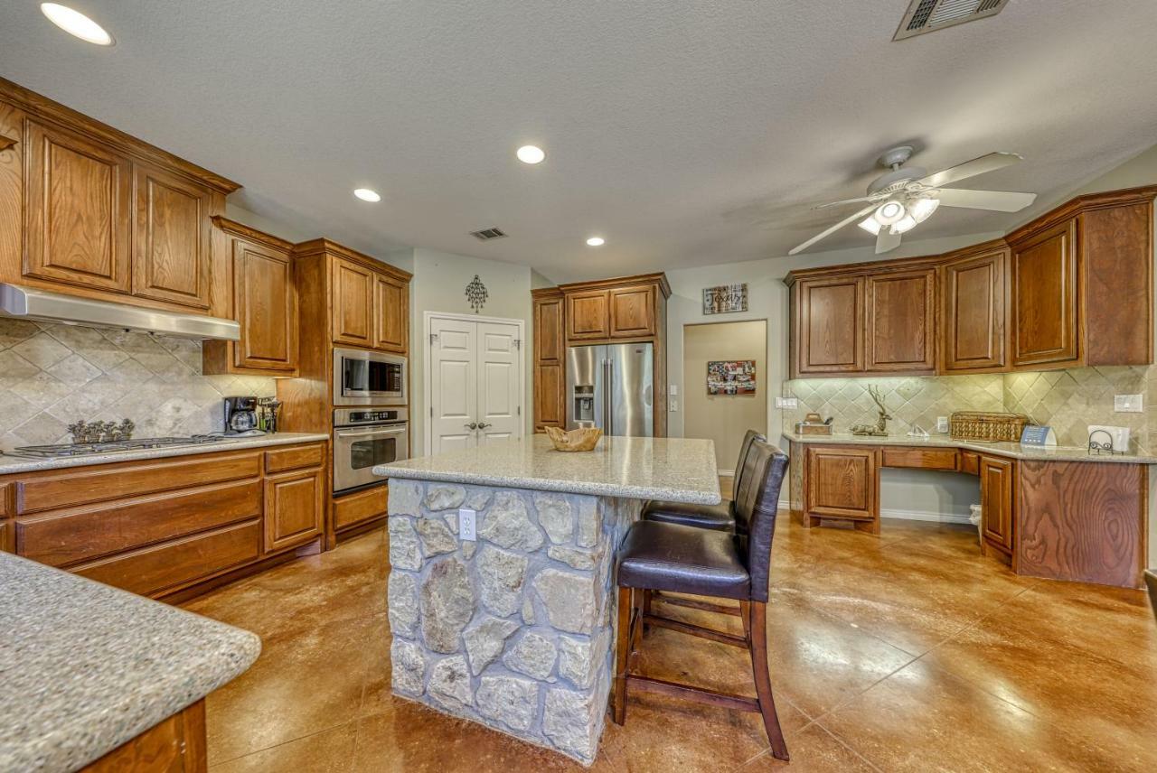 River Mountain Retreat Wimberley Exterior photo